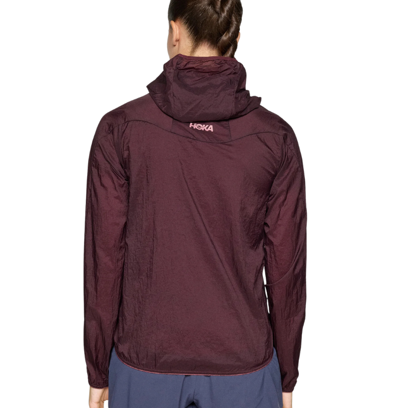 HOKA SKYFLOW JACKET - 1141671-BKC